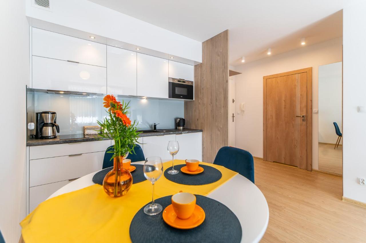 Apartamento Apatramenty U Ireny - Blizej Morza Kołobrzeg Exterior foto