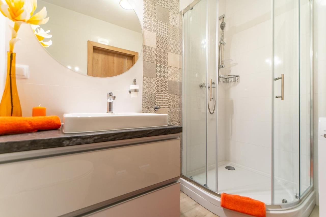 Apartamento Apatramenty U Ireny - Blizej Morza Kołobrzeg Exterior foto